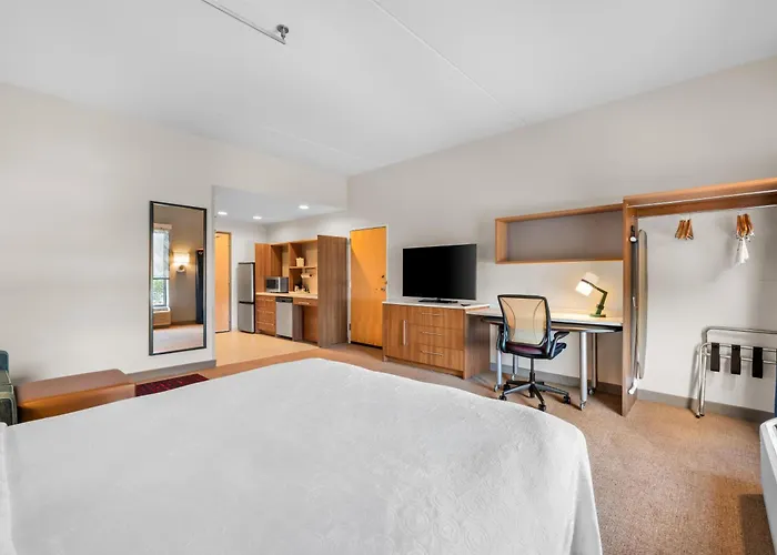 Home2 Suites By Hilton Charlotte Airport